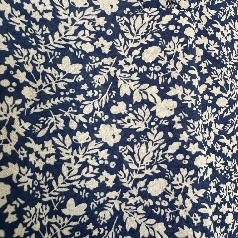 Patterned Blouse - Picture 5 of 10